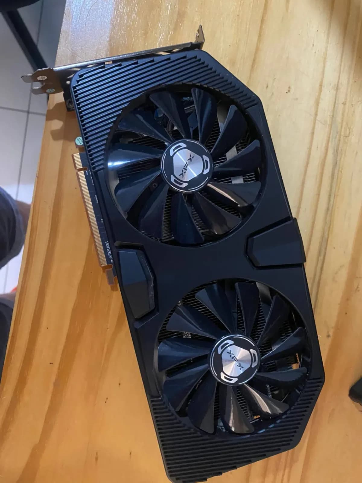 Видеокарта Radeon 5700xt 8gb