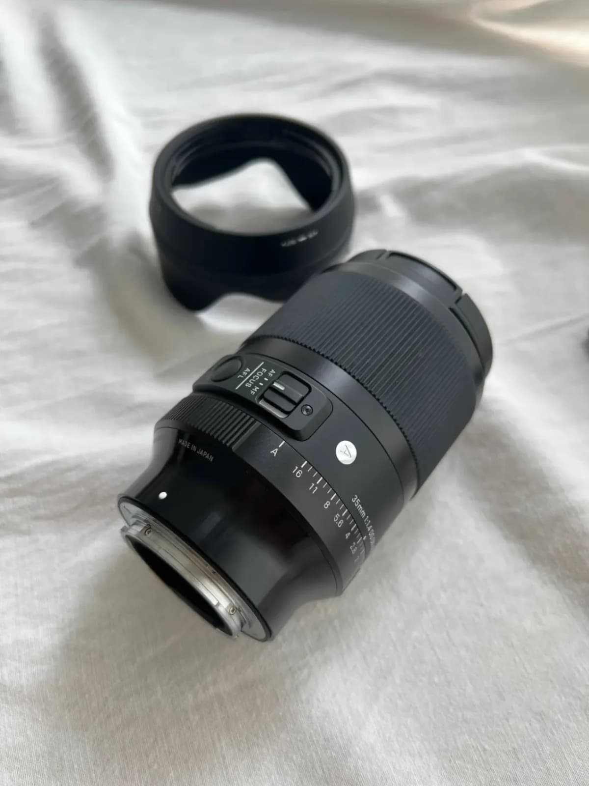 Продам объектив Sigma 35mm f/1.4 DG DN Art под байонет Sony E