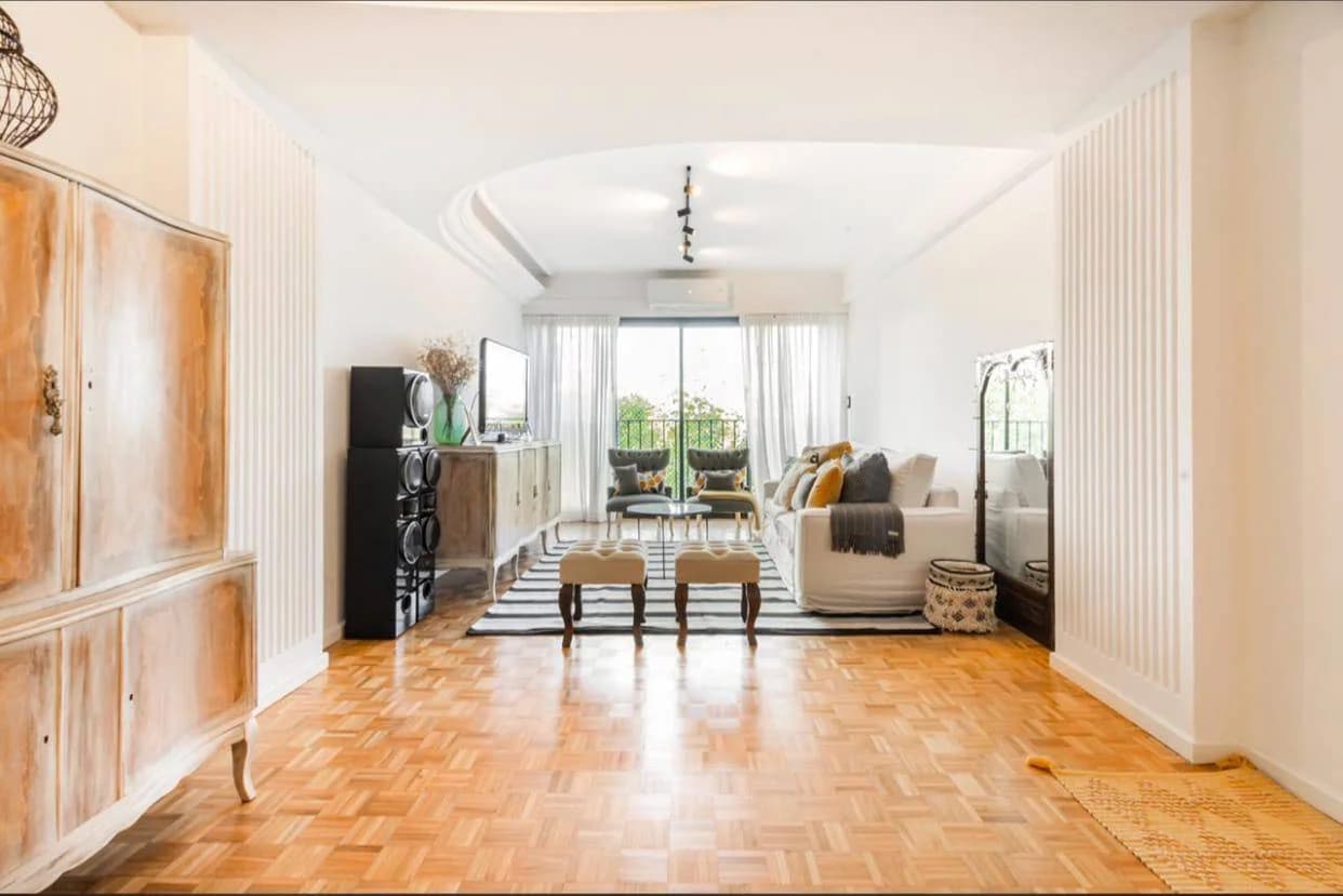 4 комнаты  120 кв  m². Pueyrrdón 2200, Recoleta, CABA