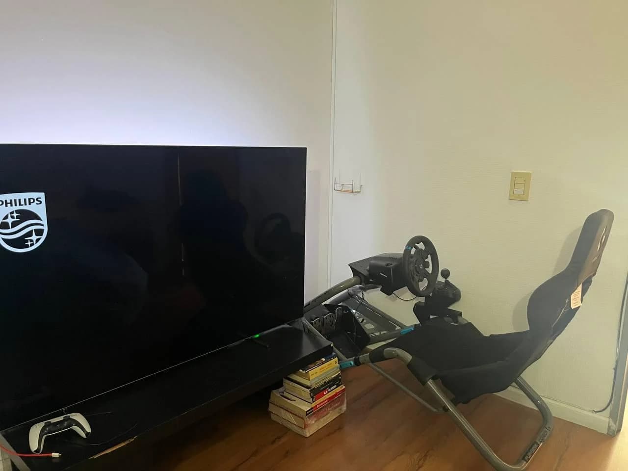 Рейсинг-сетап: Playseat Trophy + Logitech G923