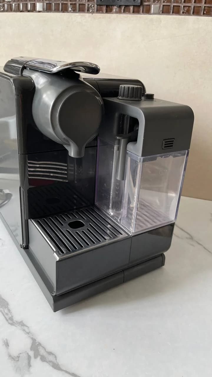 Кофе машина Nespresso