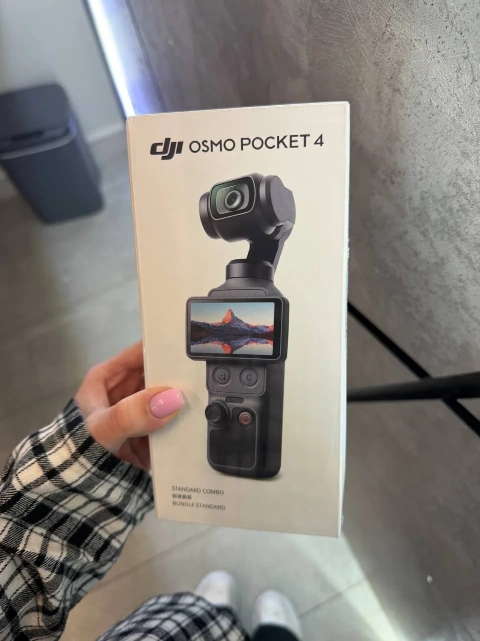 DJI Osmo Pocket 4