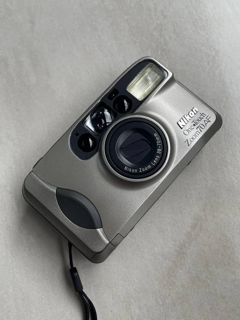 Пленочный фотоаппарат Nikon One Touch 70