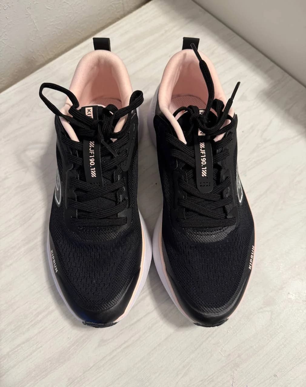 Кроссовки Kiprun Decathlon 37 новые