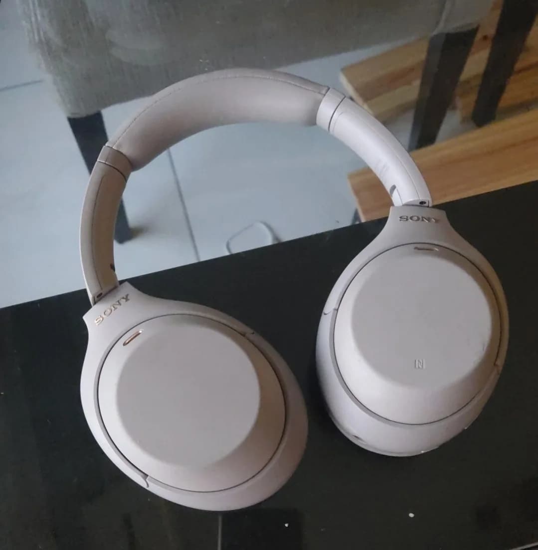 Наушники Sony WH-1000XM4