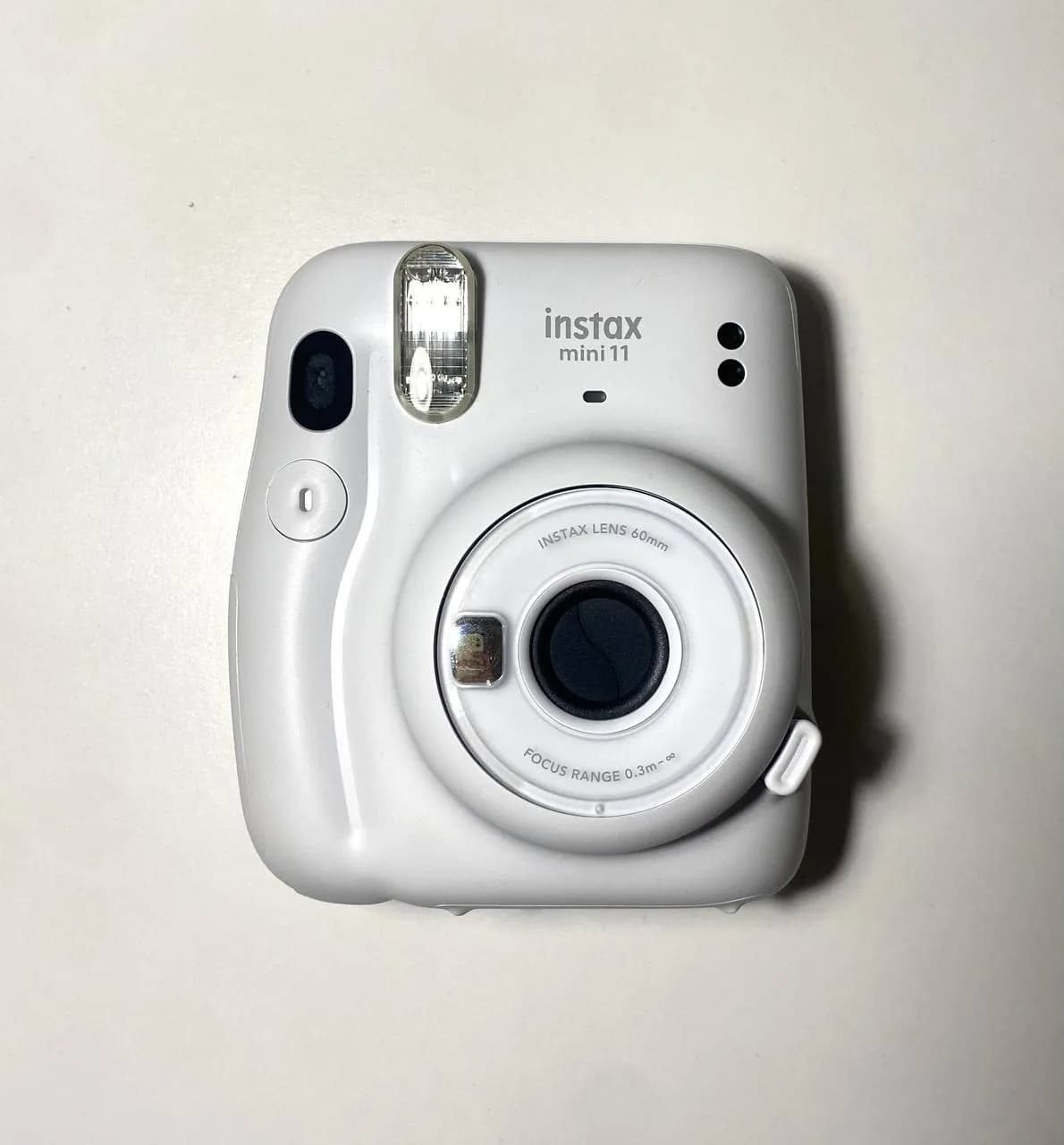Fujifilm Instax Mini 11 почти новая