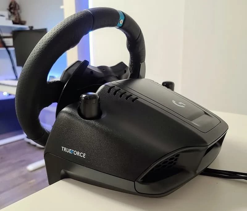 Logitech G923 руль и педали для PS4/5