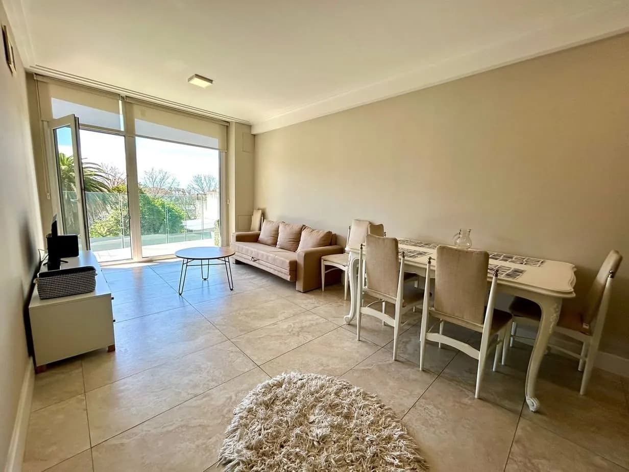 Аренда 2к Vicente Lopez Arenales 500 пригород