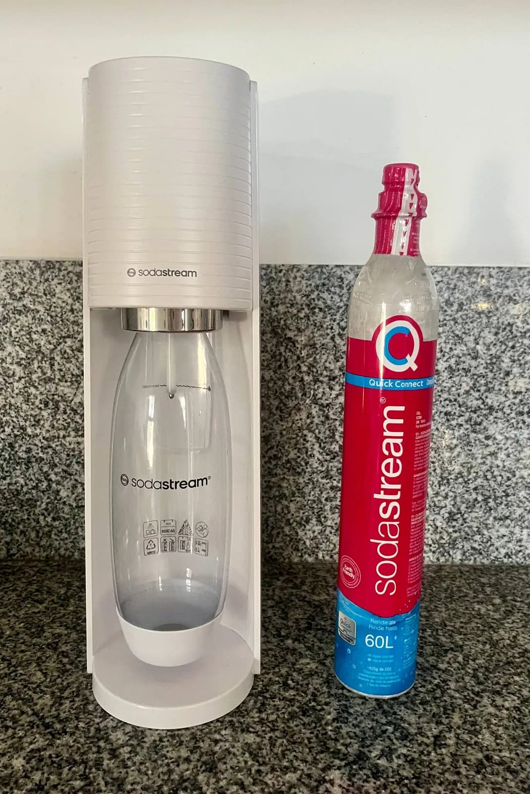Sodastream Terra с 2 баллонами CO2