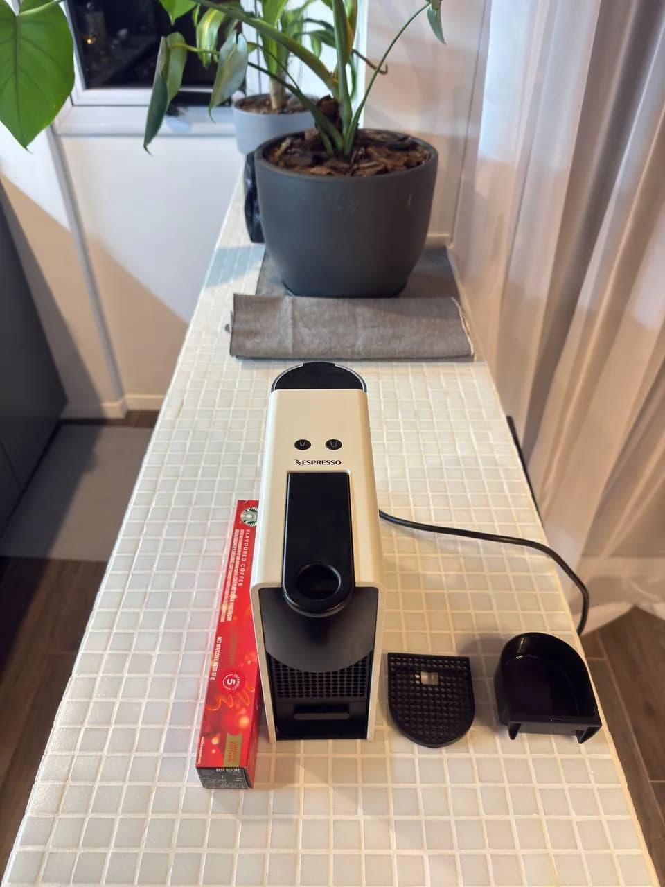 Кофемашина Nespresso Essenza Mini C30