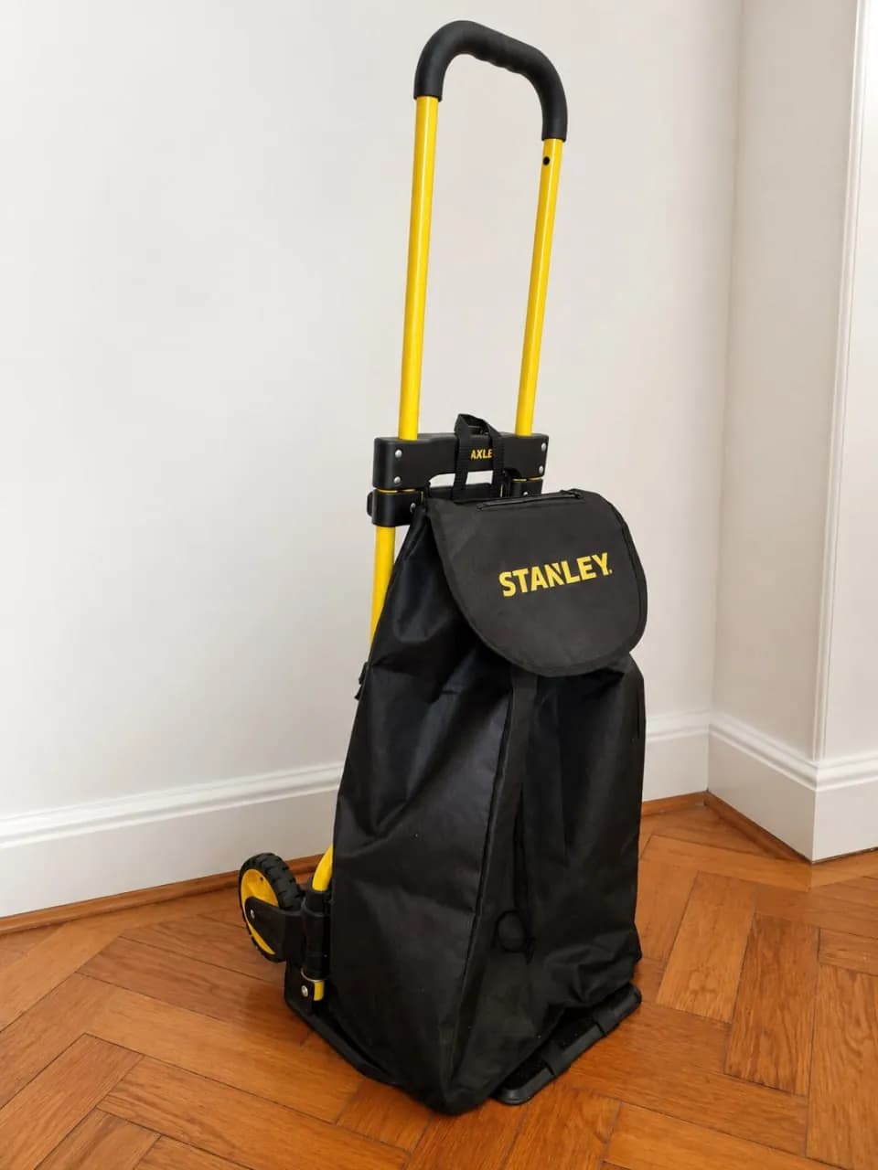 Тележка хозяйственная складная Stanley 70 кг