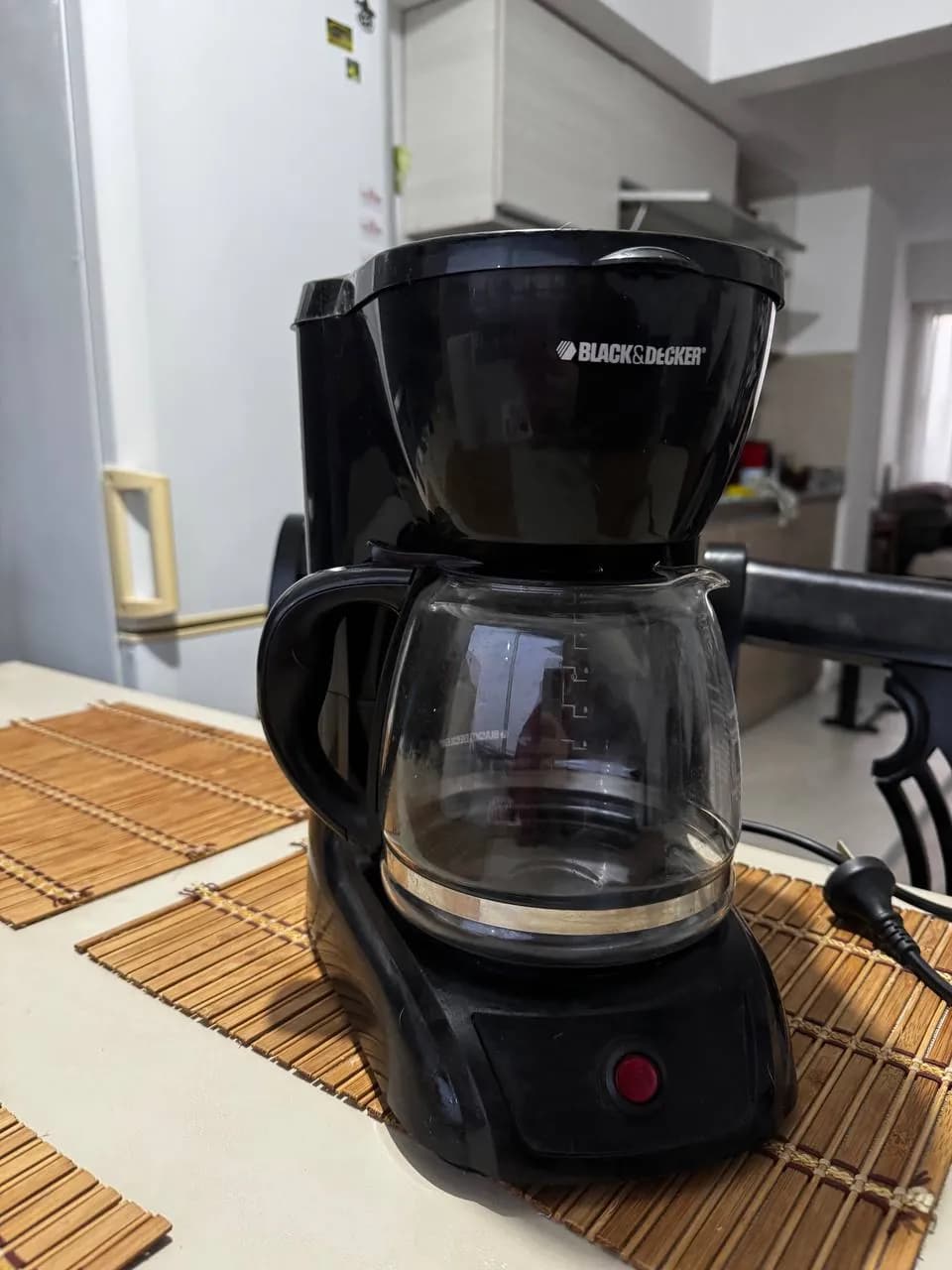 Кофеварка Black+Decker 12 чашек CM0941