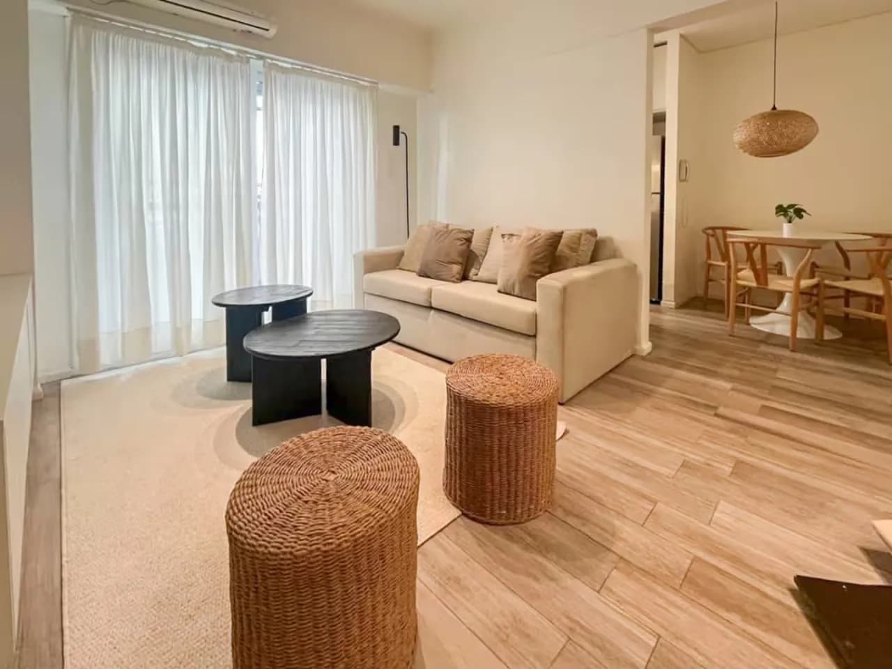 Аренда 2к Palermo Chico Cabello 3700