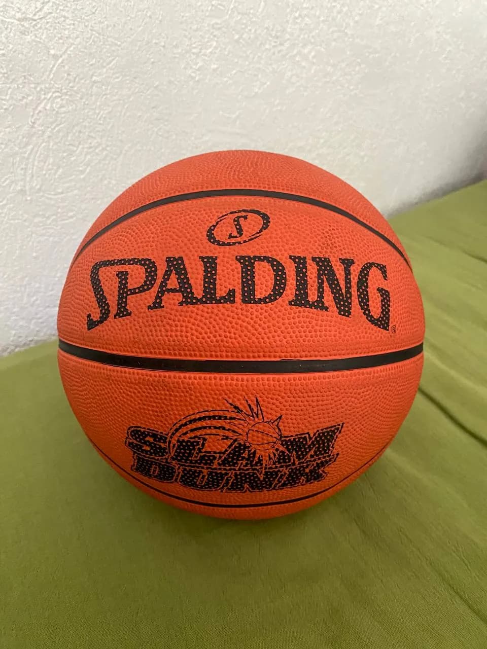 Баскетбольный мяч Spalding б/у 2 раза