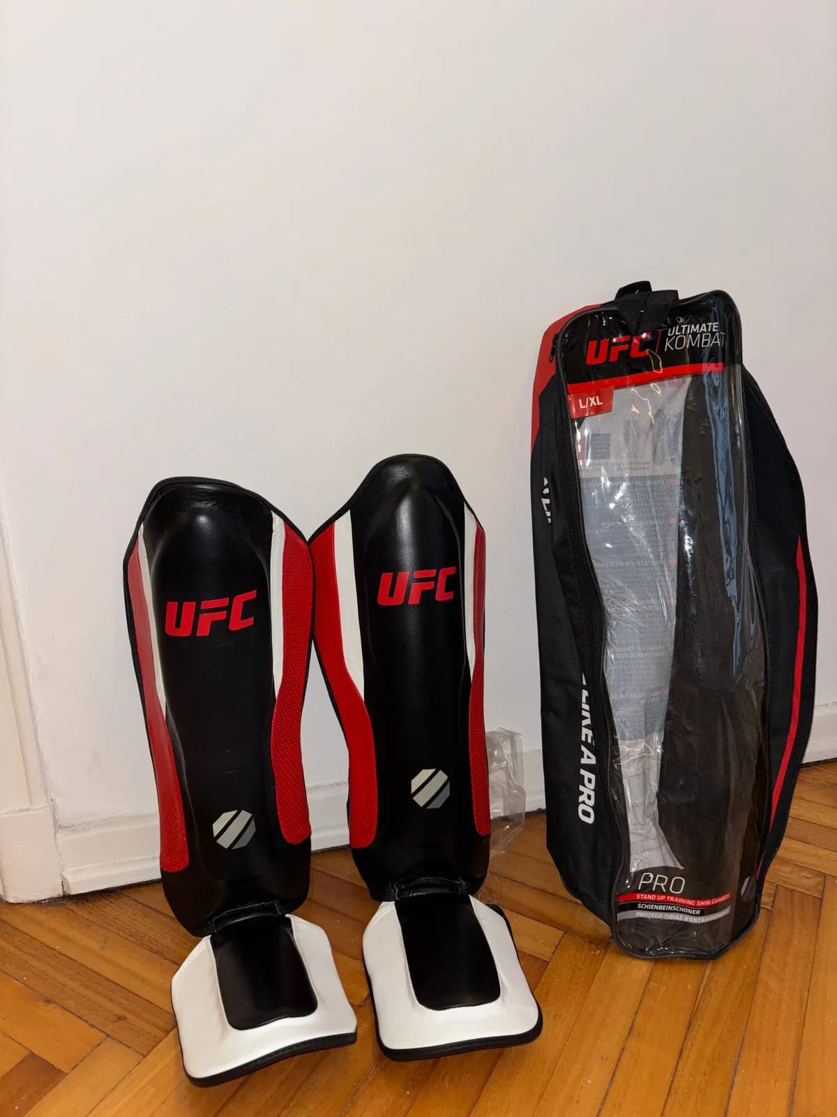 Щитки UFC новые размер L/XL не подошли