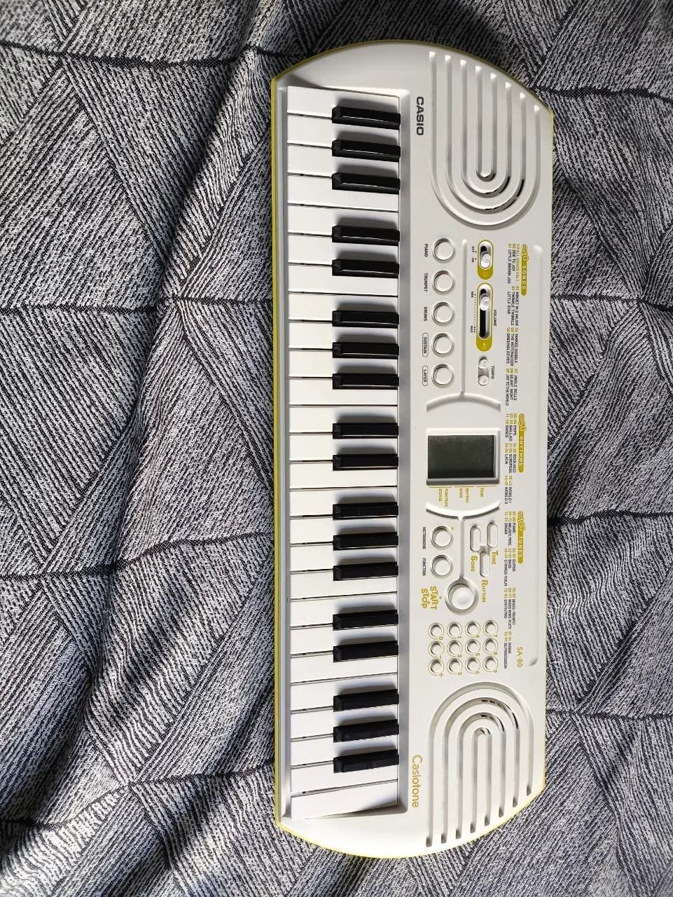 Синтезатор Casio SA-80 44 клавиши