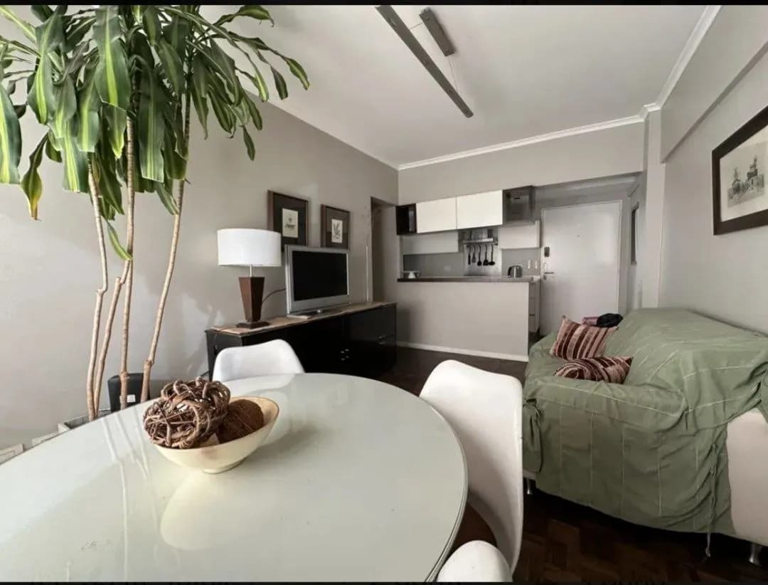 Аренда 3к квартиры Almagro Peron