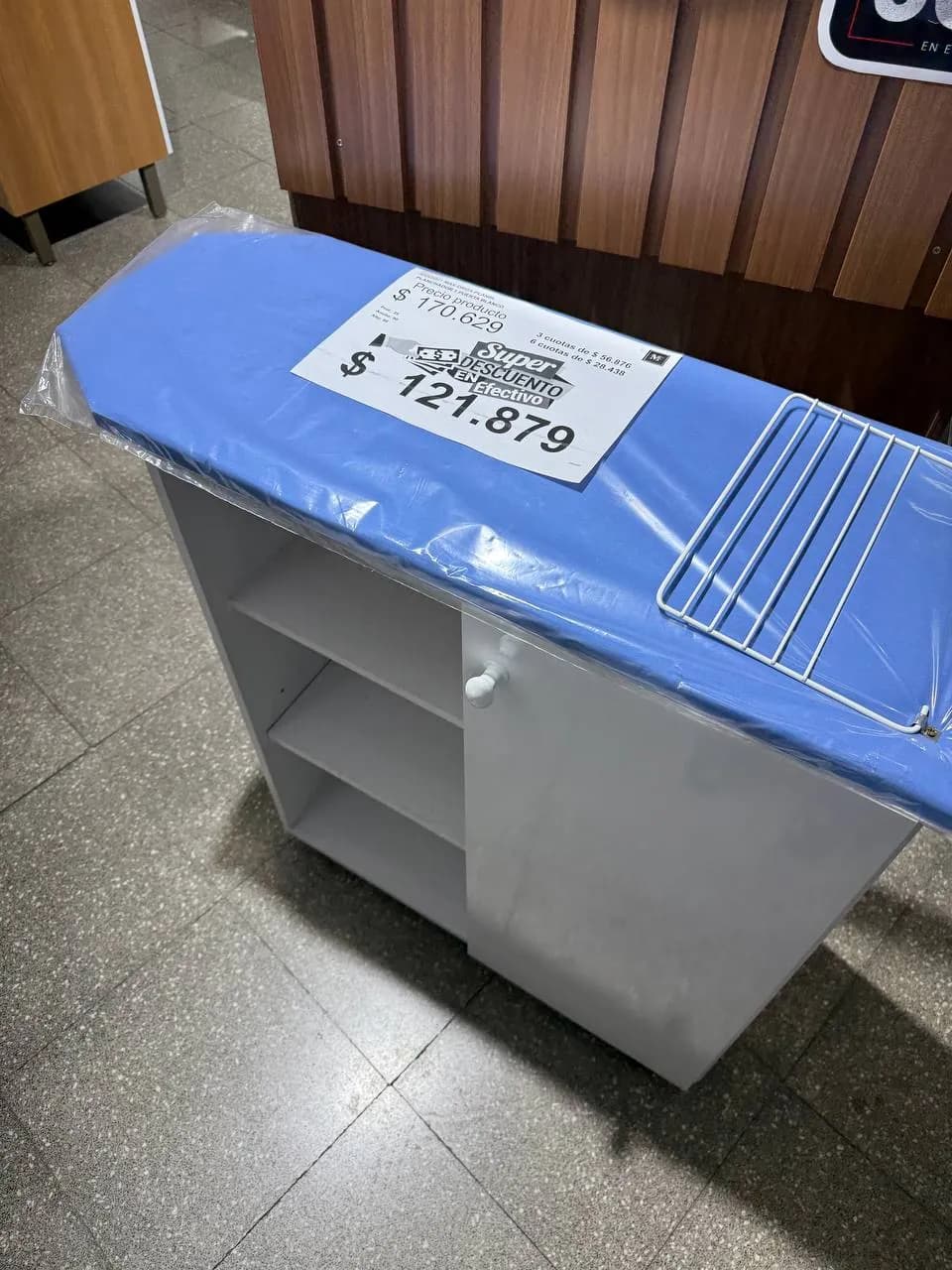 Мини-шкаф с гладильной доской на колёсиках