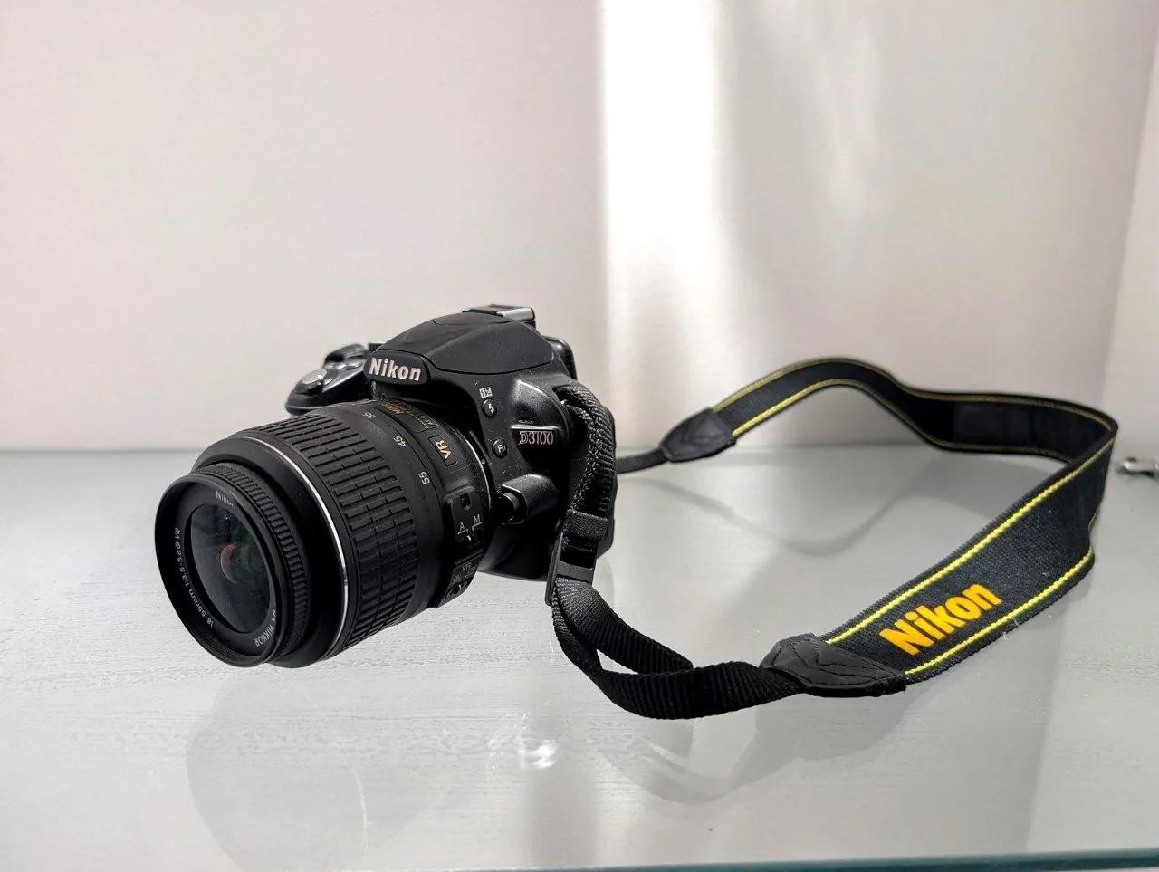 Зеркальный фотоаппарат Nikon D3100 комплект