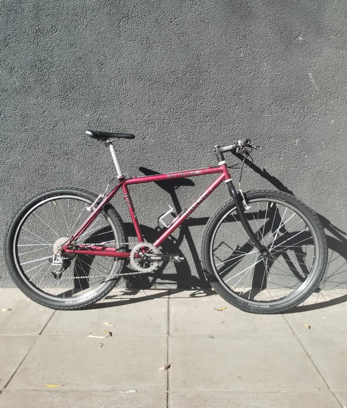 Велосипед кастом TREK 850 хромолевый SRAM
