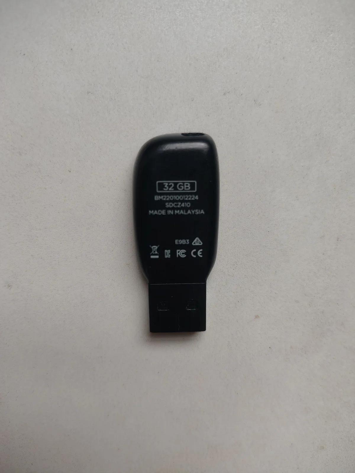 Флешка SanDisk 32 ГБ USB 3.0