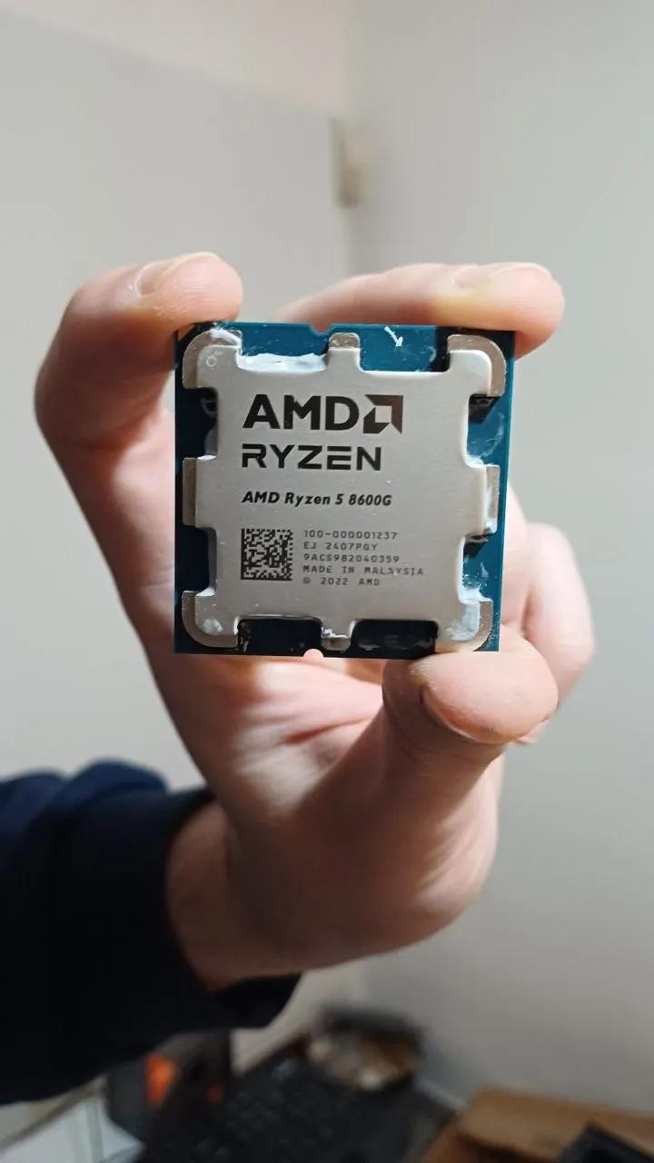Видеокарта RTX 3050 и процессор Ryzen 5 8600G