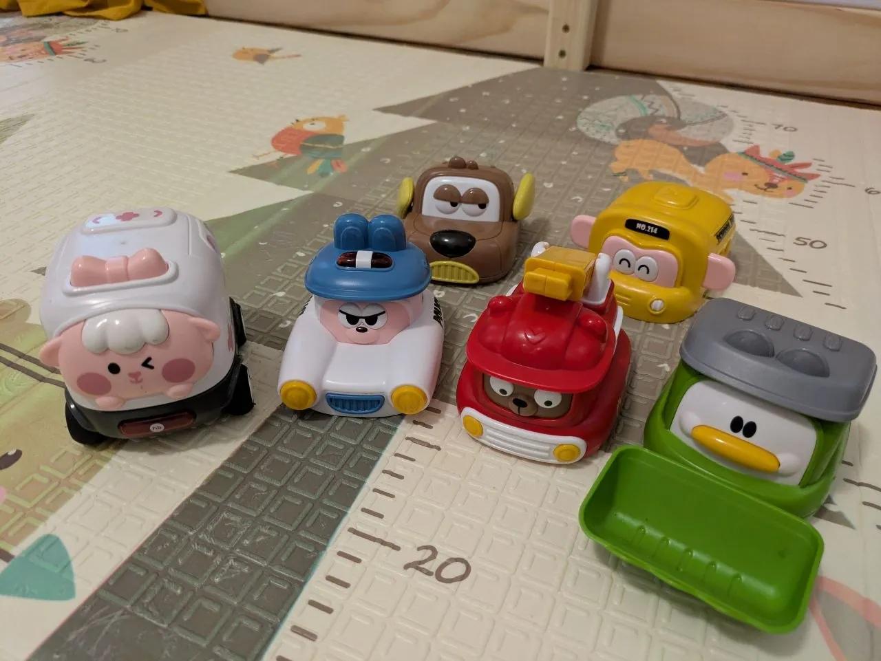 Магнитные машинки Happy Baby 6 штук