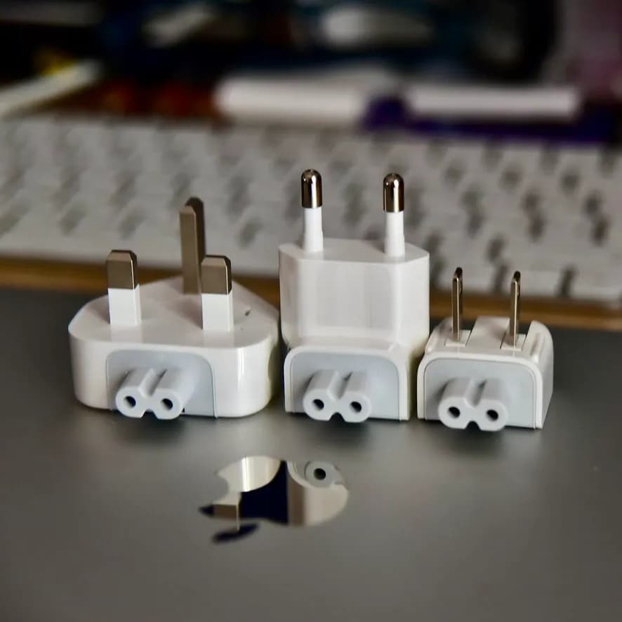 Переходники-вилки Apple EU RU GB US