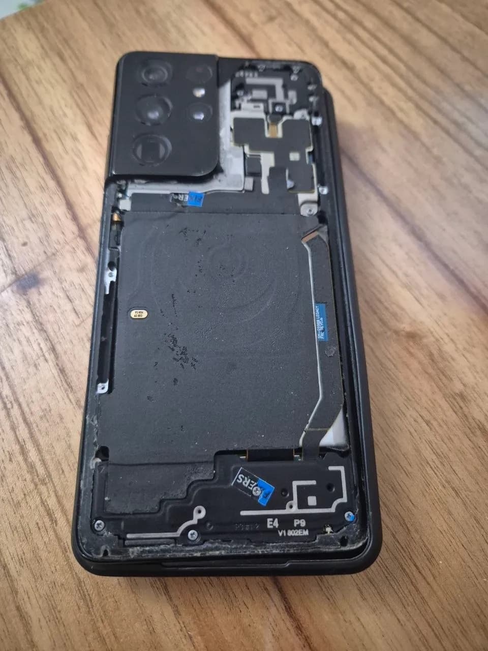 Samsung Galaxy S21 Ultra на запчасти