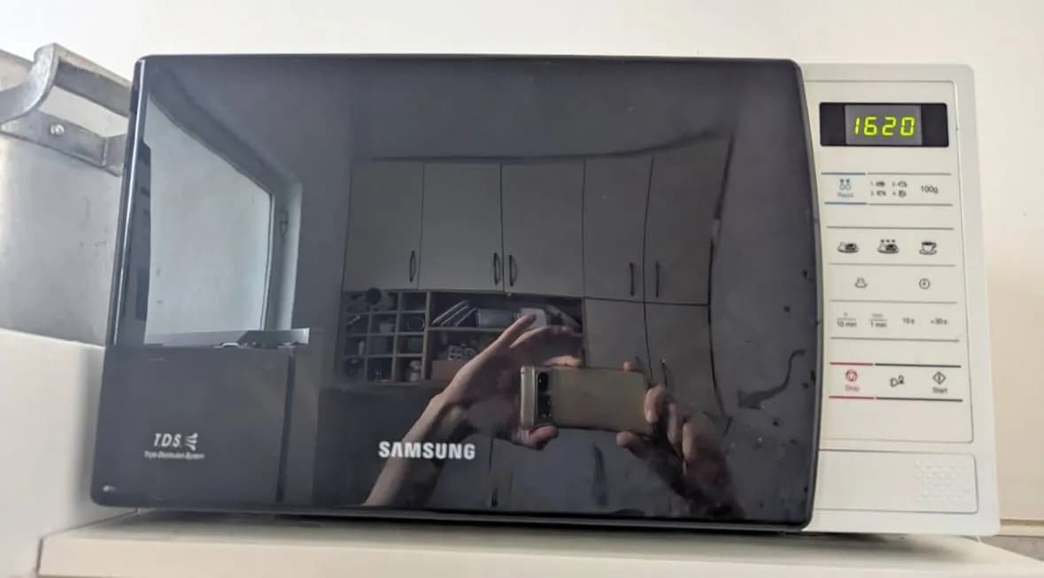 Микроволновка Samsung ME731K-KD 20 л