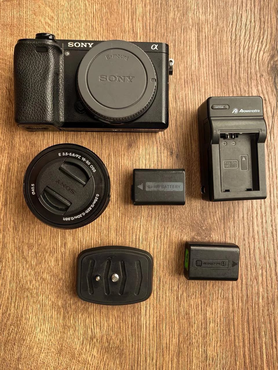 Камера Sony A6300 с объективом