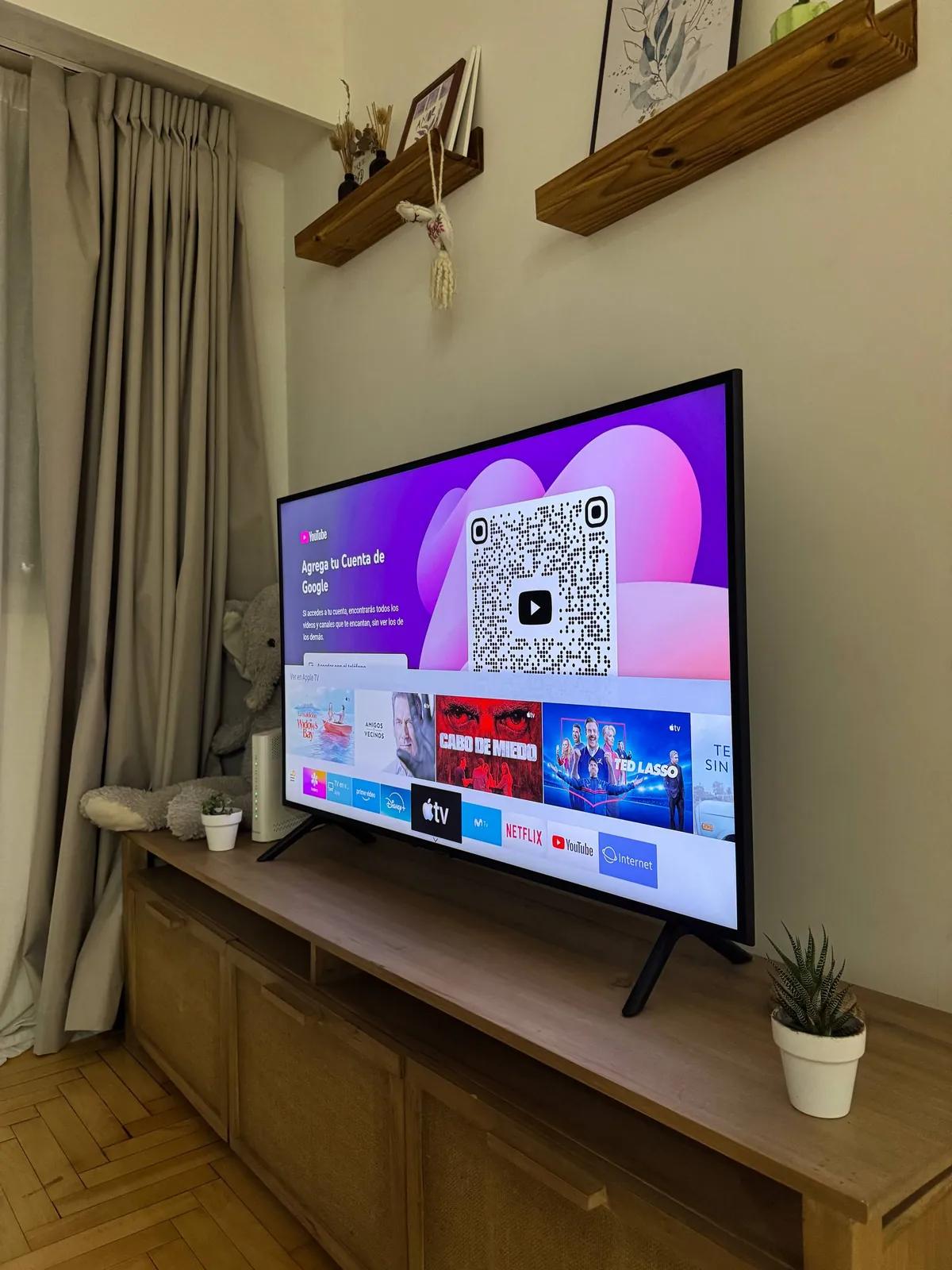 Телевизор Samsung 50 дюймов 4K UHD