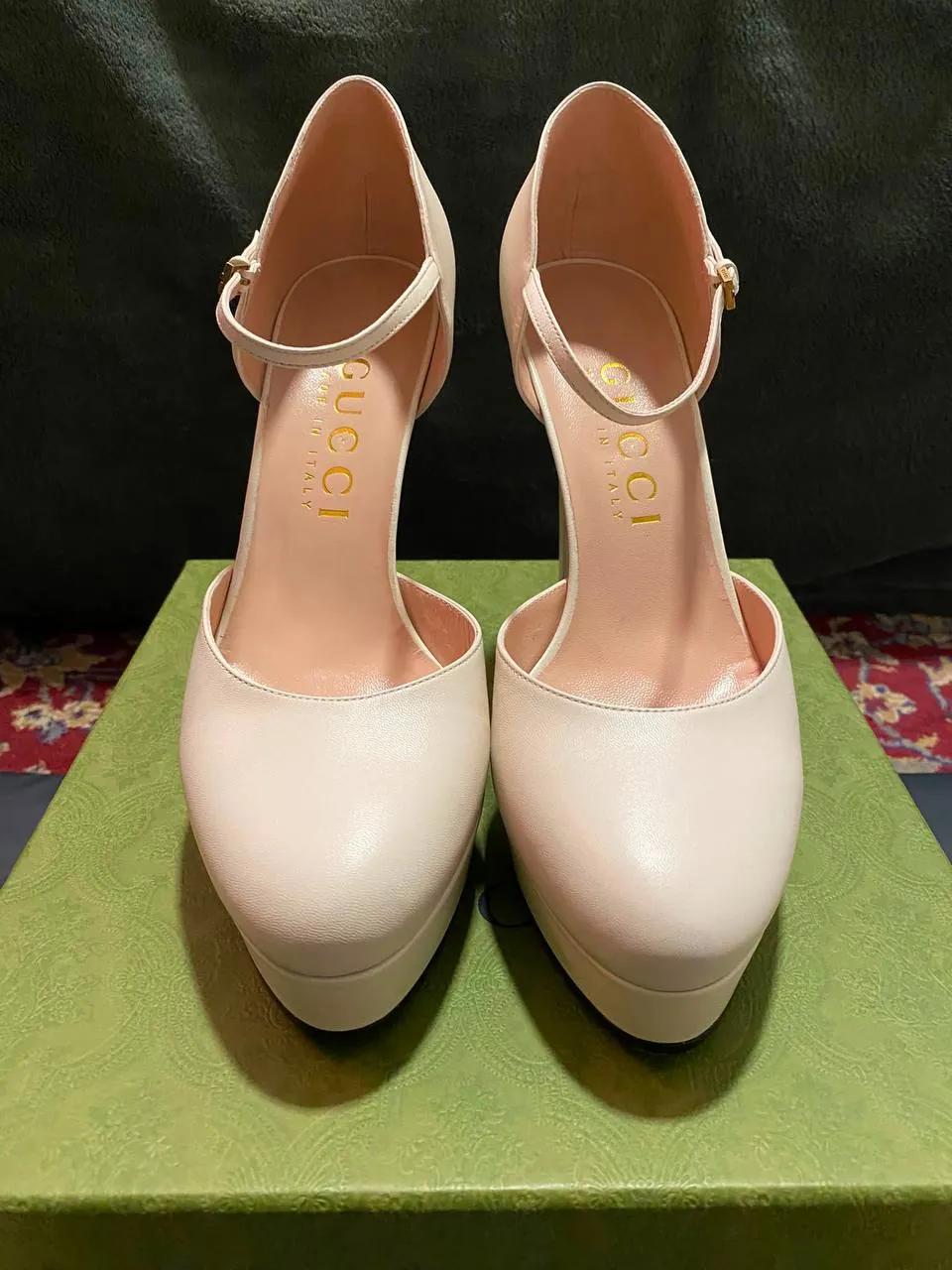 Женские туфли Gucci на каблуке размер 40