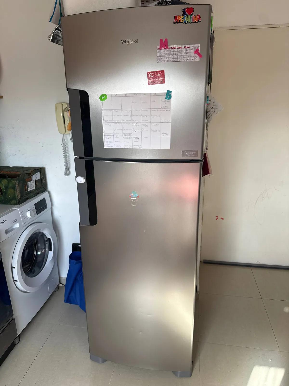 Холодильник Whirlpool No Frost