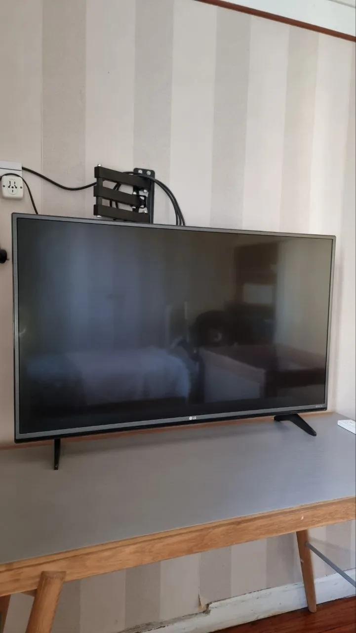 Телевизор LG Ultra HD 43 дюйма