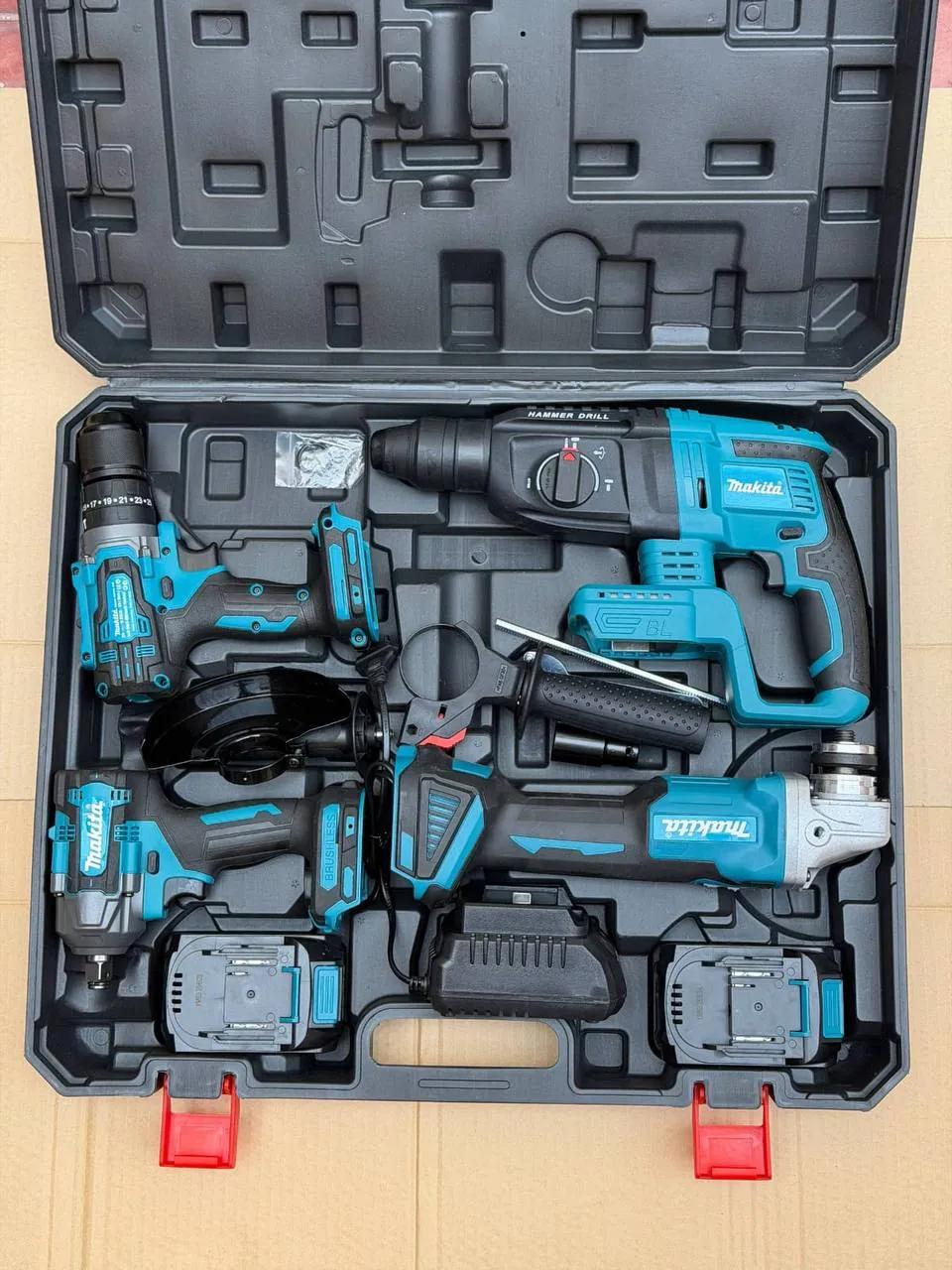 Набор аккумуляторного инструмента Makita новый