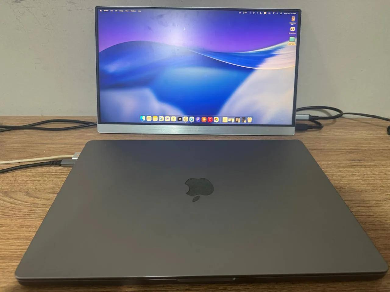 MacBook Pro 16 M2 Pro 16GB 512GB без подсветки