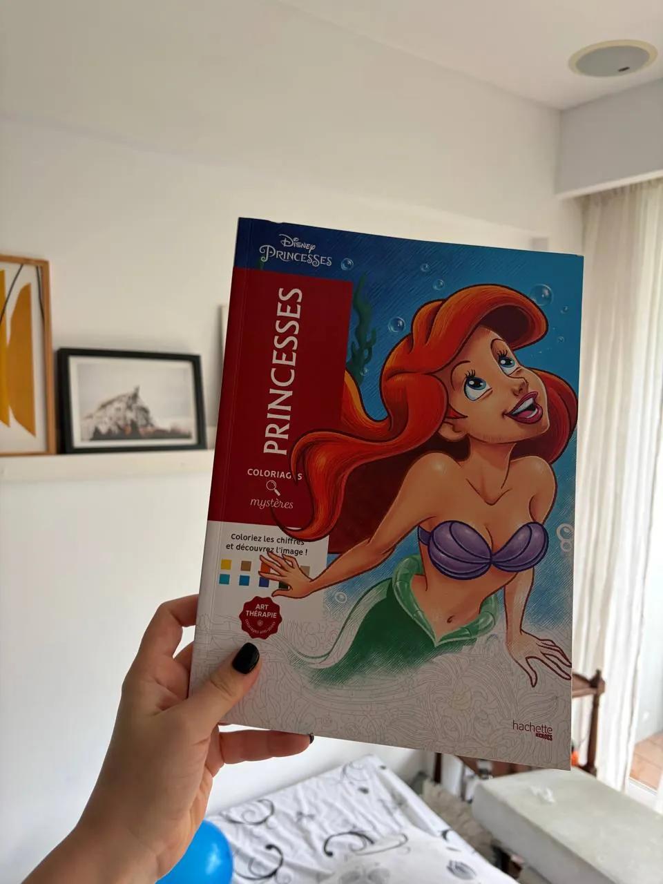 Раскраски Disney и маркеры акриловые набор