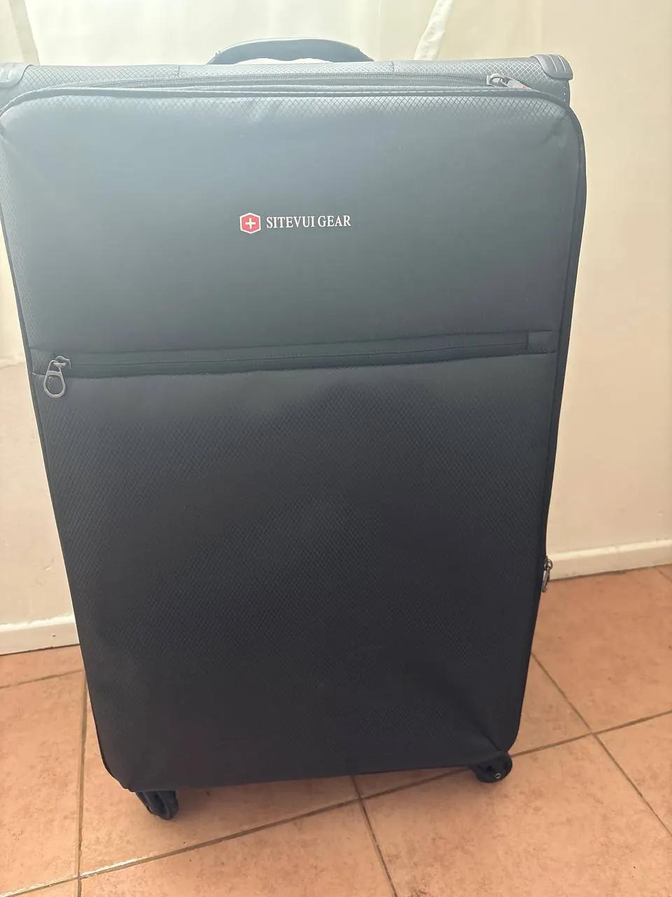 Два чемодана большие лёгкие 3 кг Palermo
