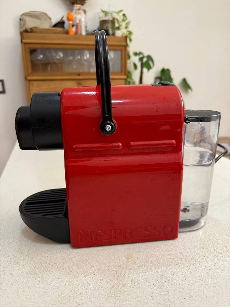 Кофемашина Nespresso капсульная идеальное состояние