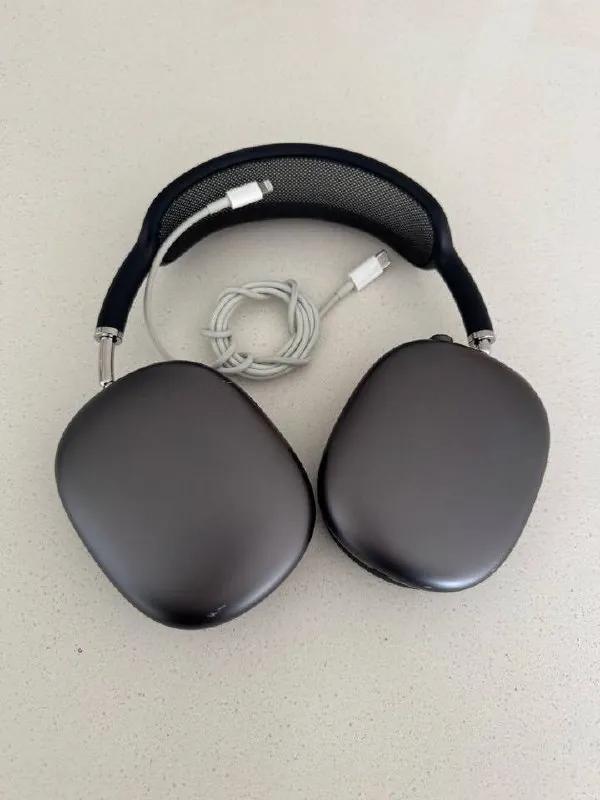 AirPods Max Lightning наушники чёрные