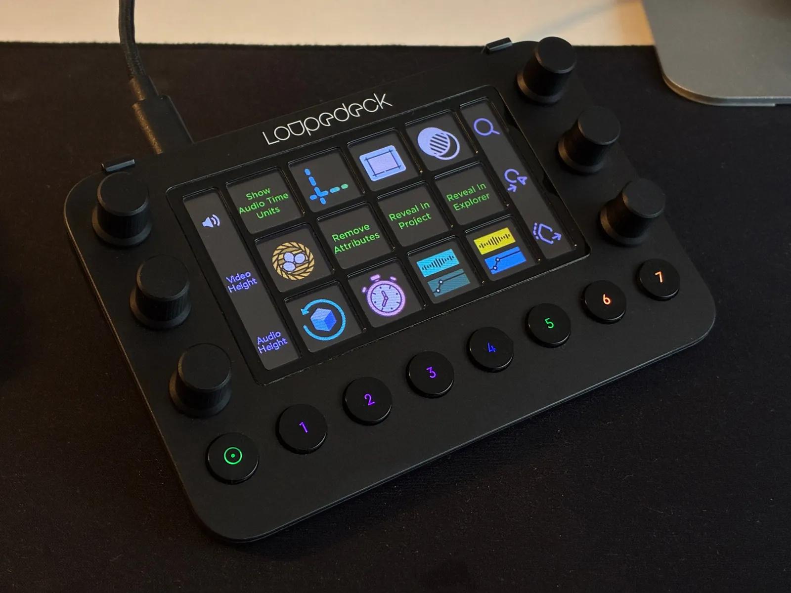 Консоль Loupedeck Live для монтажа стриминга
