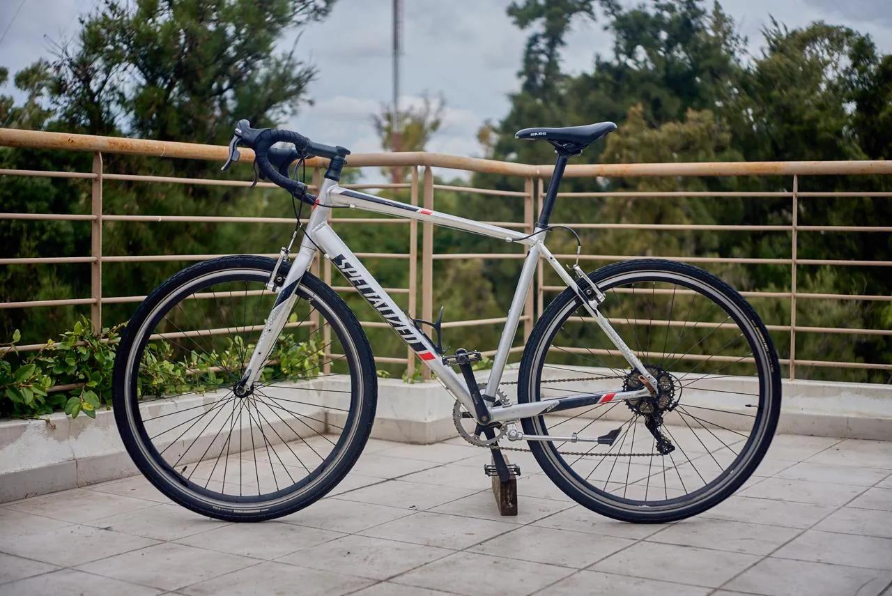 Велосипед Specialized Sirrus руль буллхорн