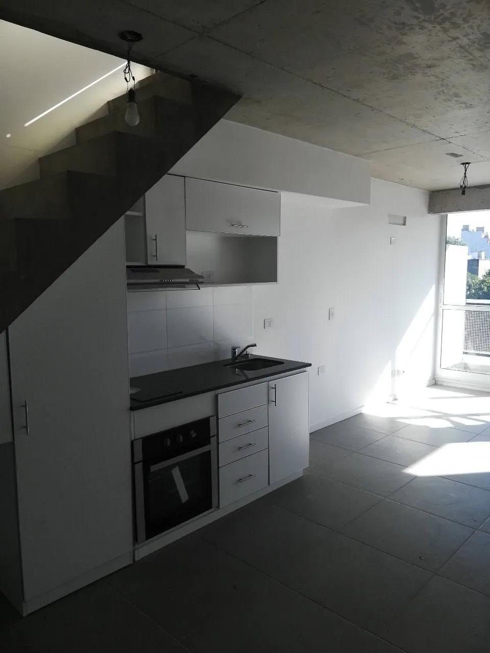 Студия без мебели Villa Urquiza Estomba 3058