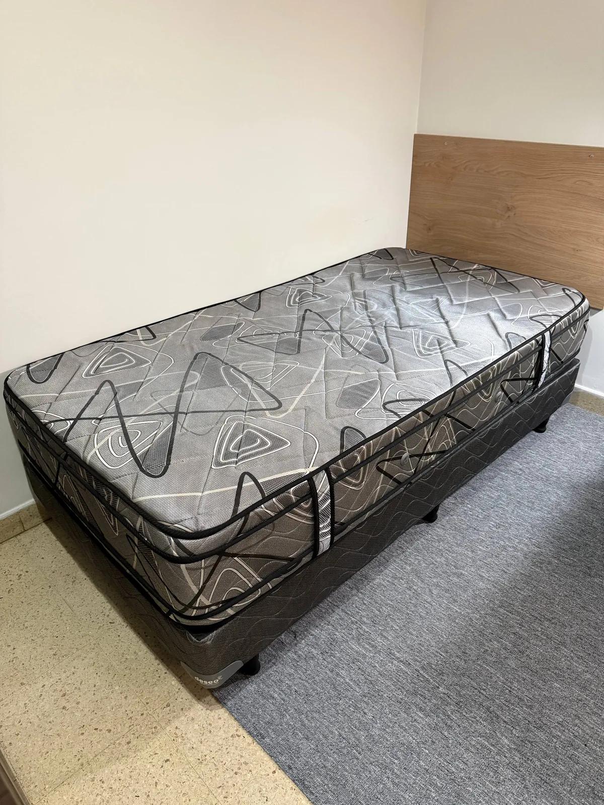 Матрац с кроватью Deseo 100х190