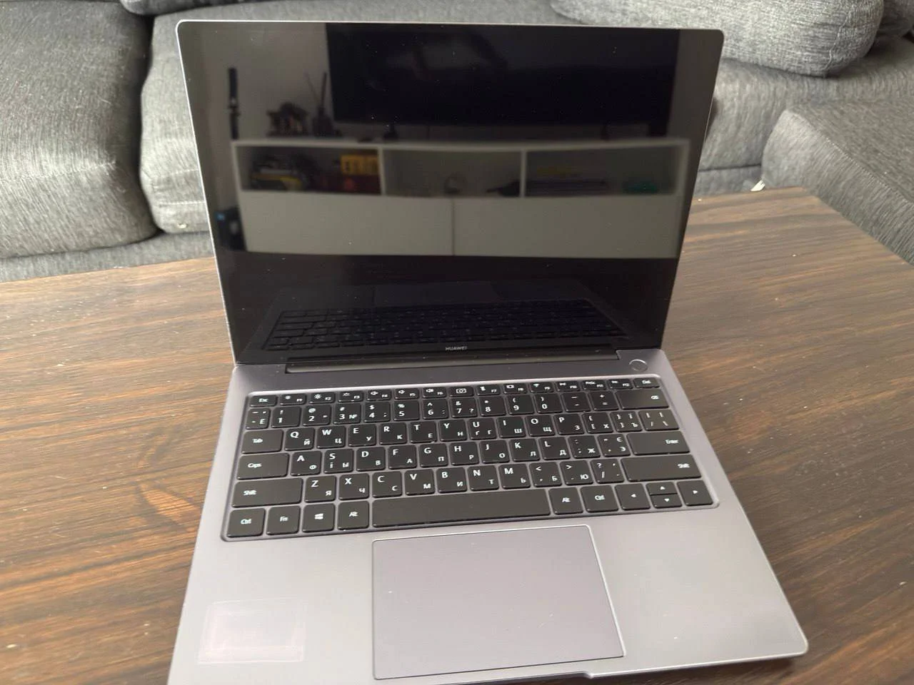 Huawei MateBook KLVL-W56W 1