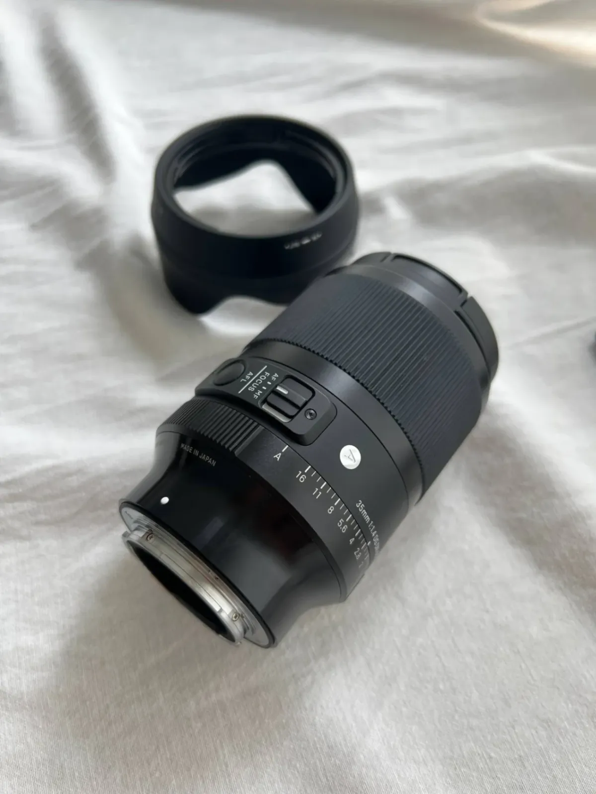 Продам объектив Sigma 35mm f/1.4 DG DN Art под байонет Sony E 1