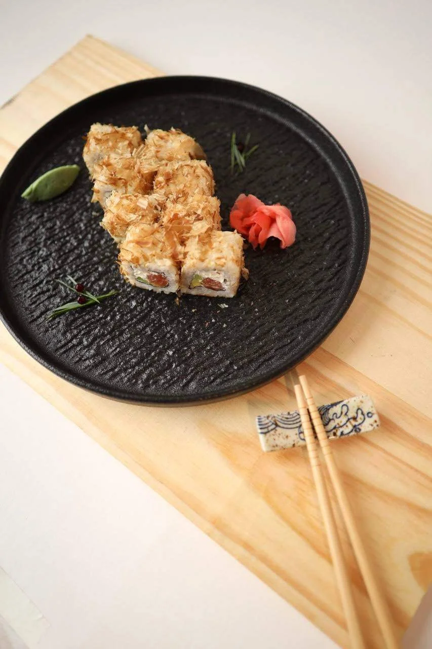 🍣 Роллы 🍜 Японские пасты 🥟 Чебуреки 🍶 Настойки собственного приготовления 6