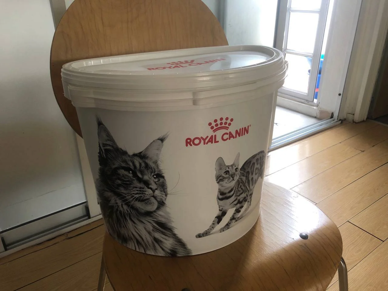 Продам кошачий корм для кошек royal canin indoor 7+ 7.5 кг 2