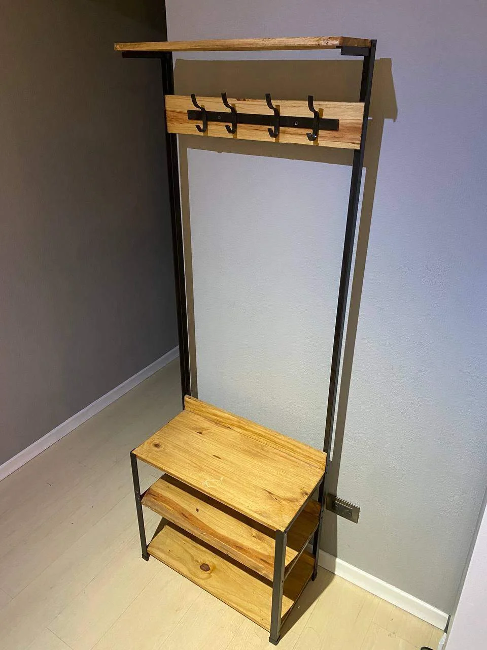 Продам прихожую с полками для обуви 60x30x180 1
